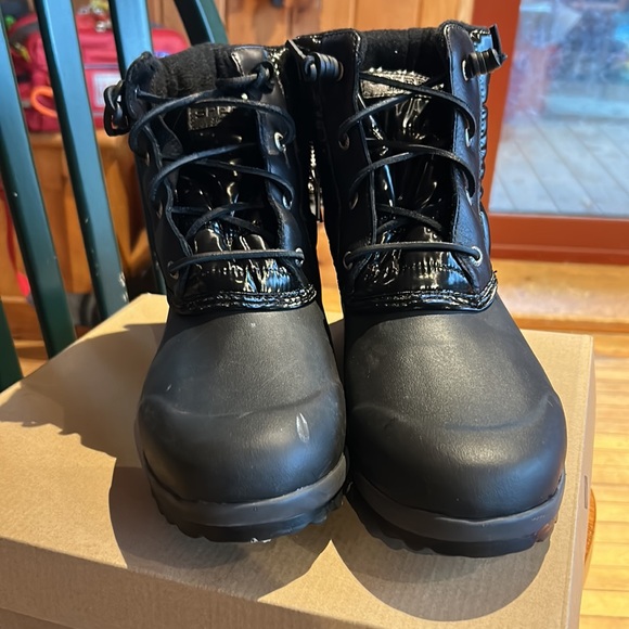 Sperry winter ankle boots - Picture 2 of 5